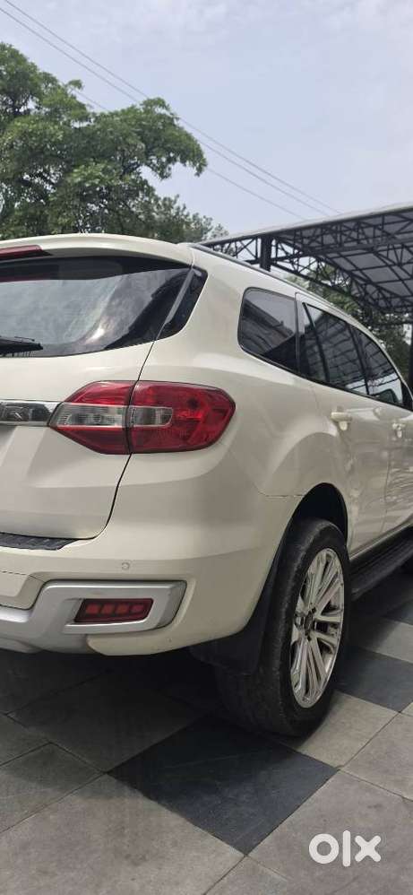 Ford Endeavour 2.2 Trend At 4x2, 2017, Diesel