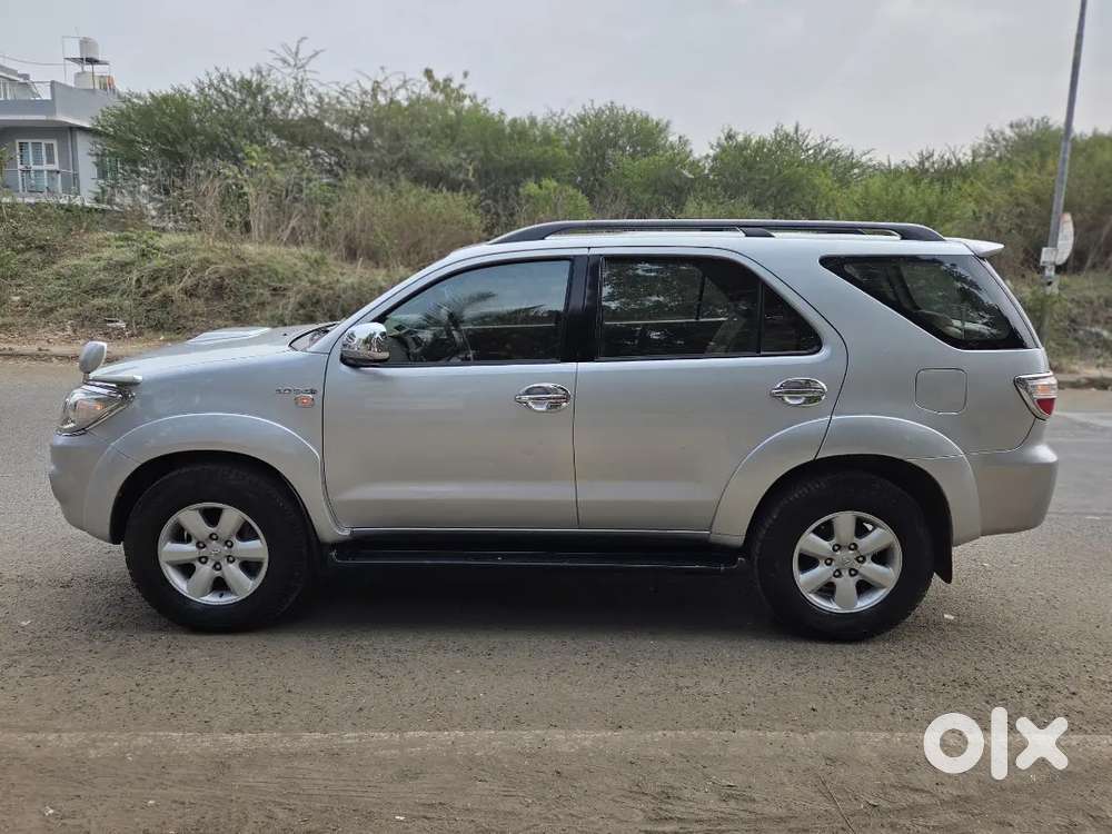 Toyota Fortuner 2010 Diesel 145865 Km Driven