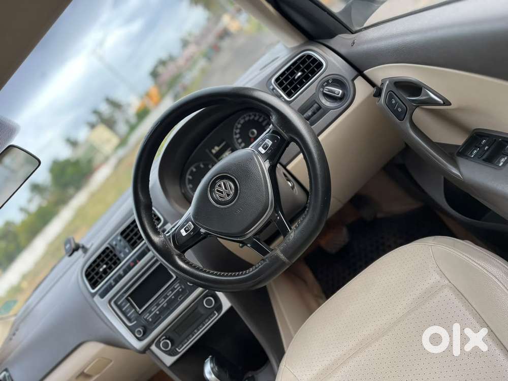 Volkswagen Vento, 2015, Petrol