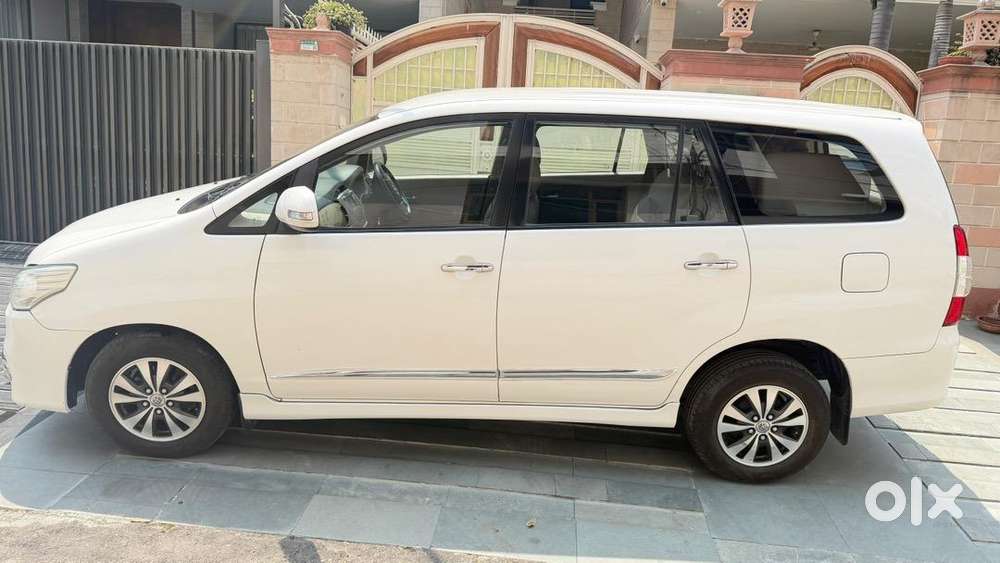 Toyota Innova 2016 Diesel Well Maintained