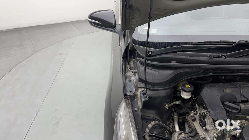 Hyundai Verna 1.5 Sx Ivt, 2022, Petrol