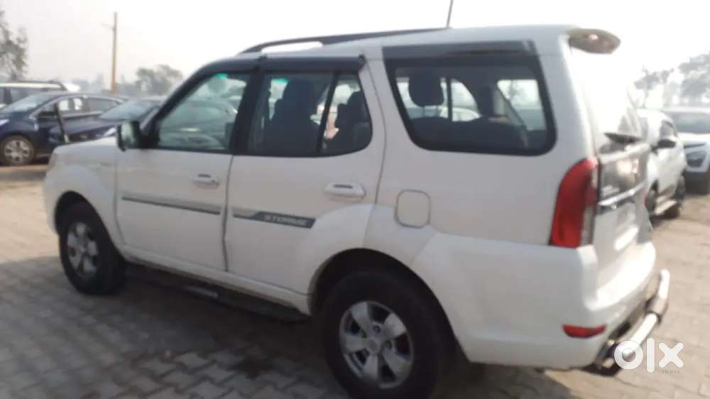 Tata Safari Storme 2016 Diesel 150000 Km Driven