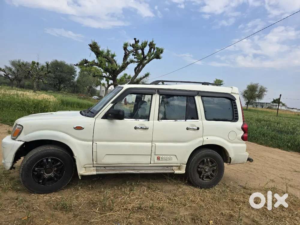 Mahindra Scorpio Classic 2012 Diesel Variant