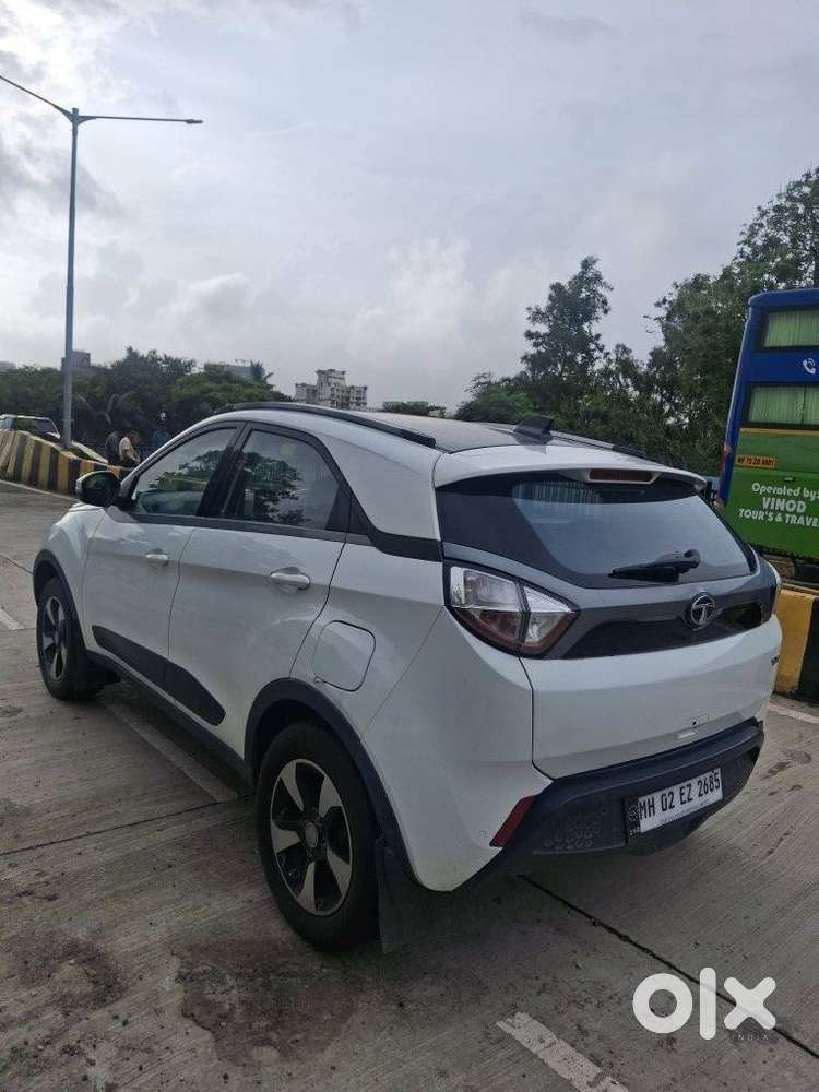 Tata Nexon Amt Xza Plus, 2018, Petrol
