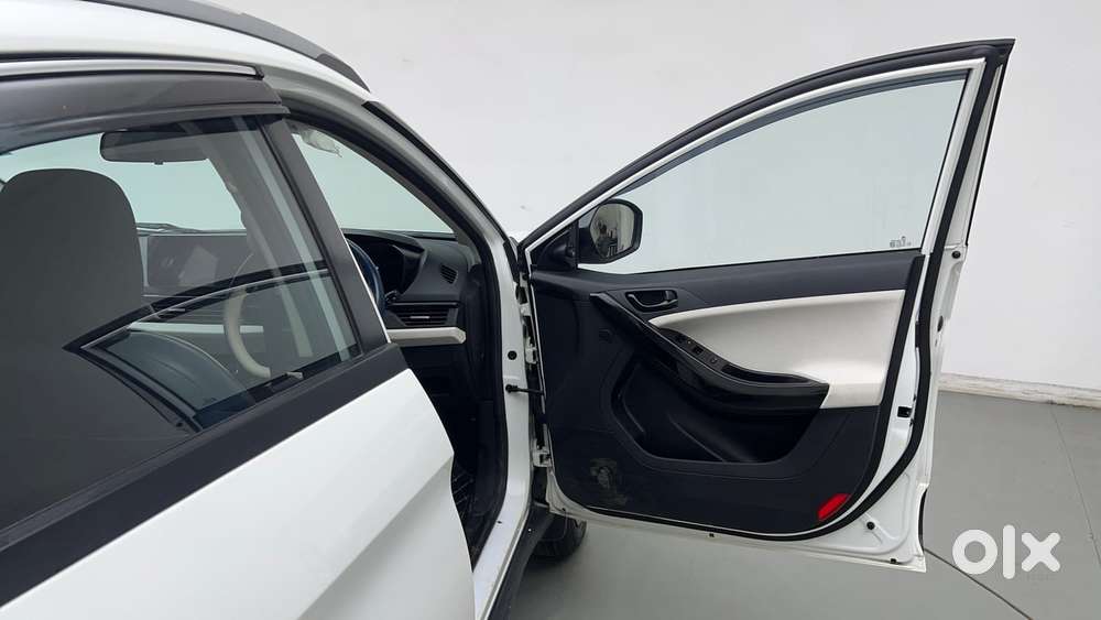 Tata Nexon Pure (s) 1.2 Petrol 6amt, 2025, Cng & Hybrids