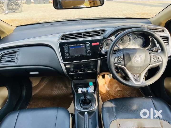 Honda City 1.5 V 4th Gen I-vtec Mt, 2016, Petrol