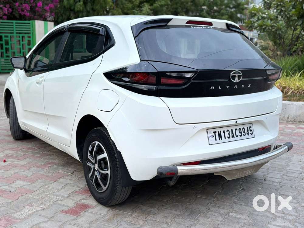 Tata Altroz Xe Petrol, 2024, Petrol