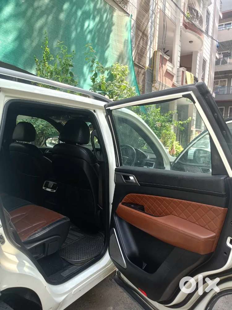Mahindra Alturas G4 4wd At, 2019, Diesel