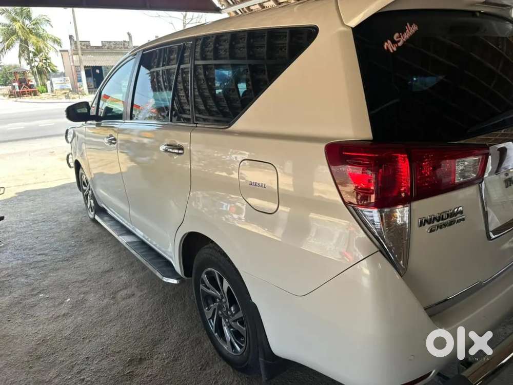 Toyota Innova Crysta