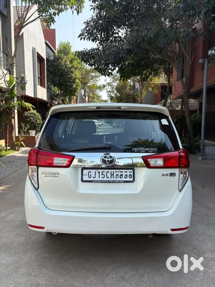 Toyota Innova Crysta 2018 Diesel Well Maintained