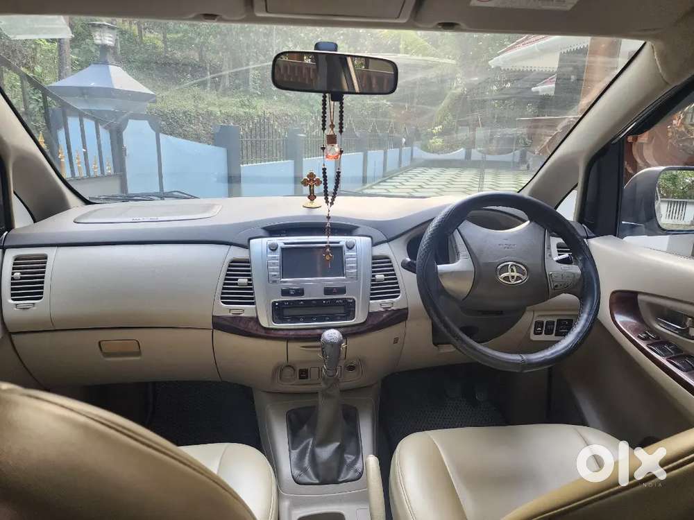 Toyota Innova 2013 Diesel Well Maintained