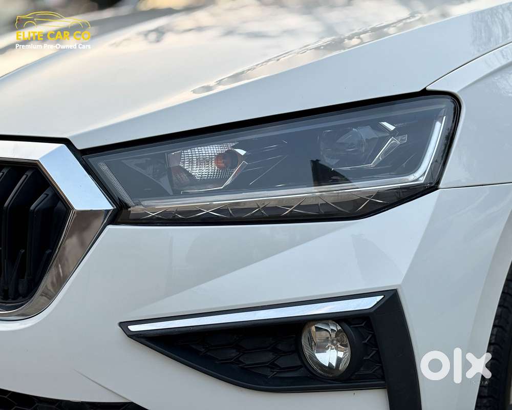 Skoda Slavia 1.5 Tsi Style At, 2023, Petrol