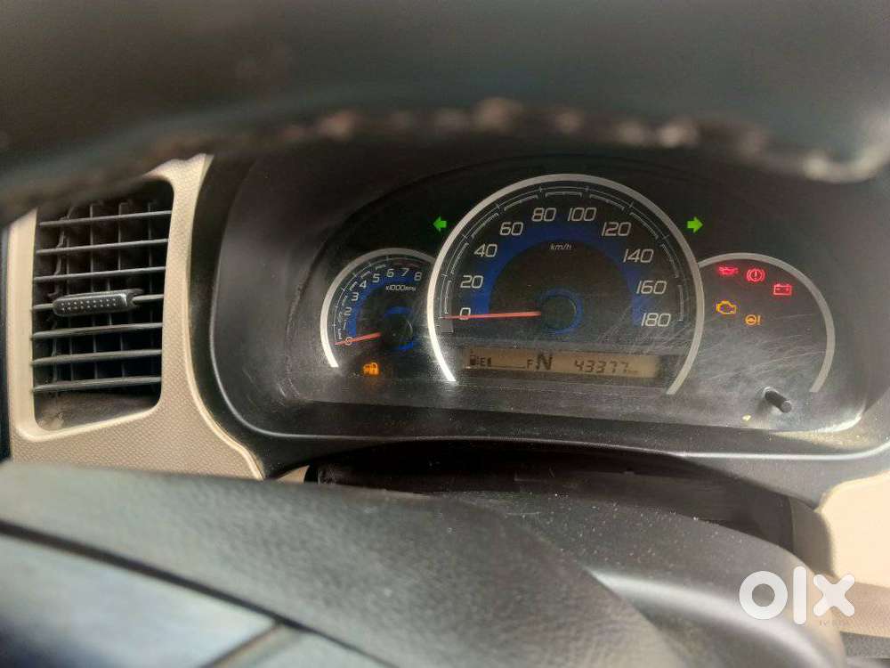 Maruti Suzuki Wagon R Vxi Amt, 2017, Petrol