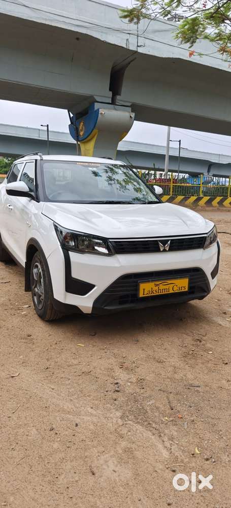 Mahindra Xuv300 W4, 2023, Petrol
