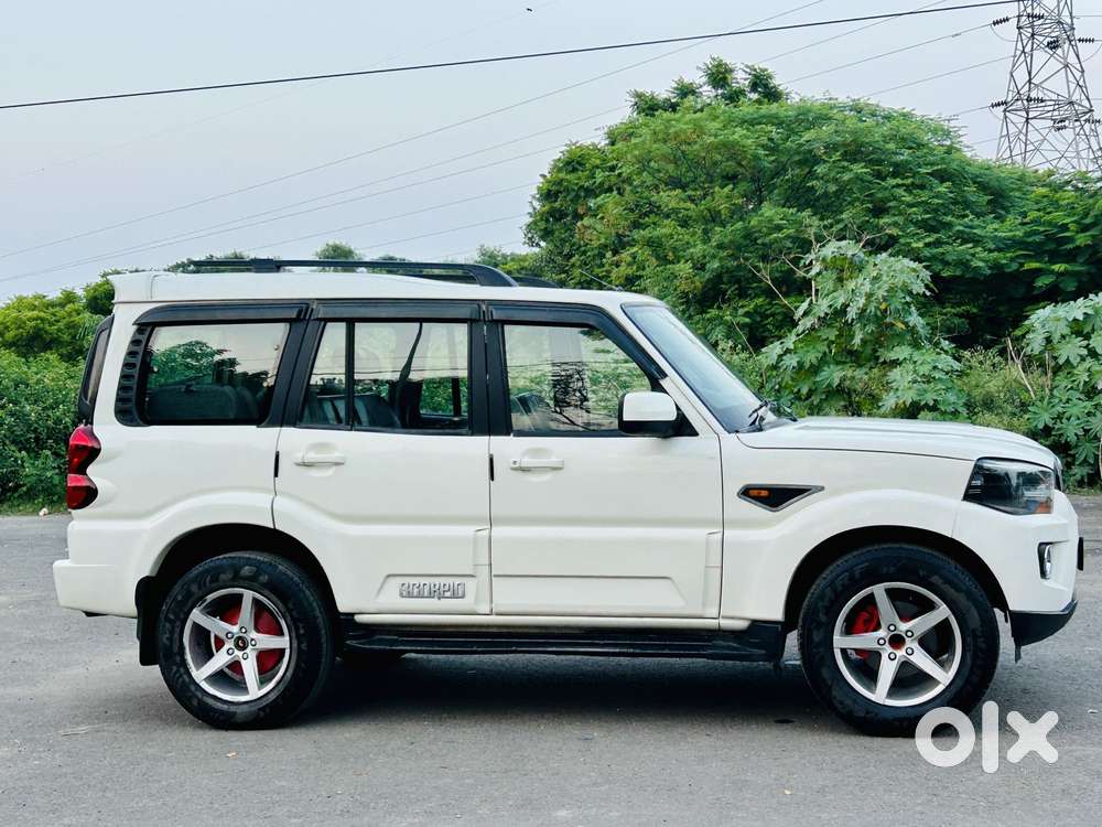 Mahindra Scorpio S8 7 Seater, 2015, Diesel