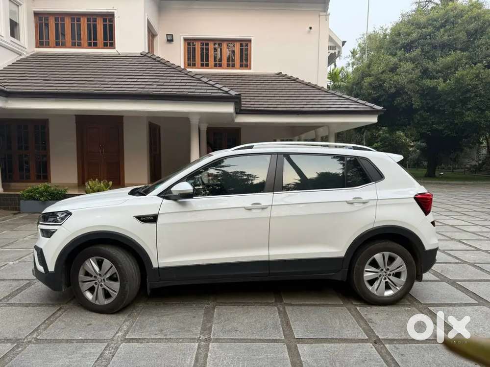Skoda Kushaq Ambition 1l Tsi At (warranty & Free Service Pack Active!)