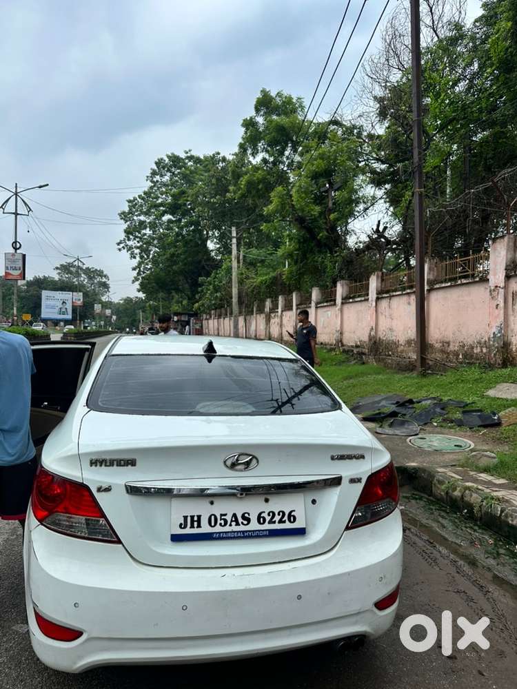 Hyundai Fluidic Verna 2013