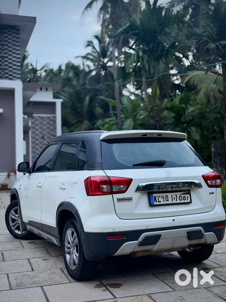 Maruti Suzuki Brezza 2016 Diesel Well Maintained