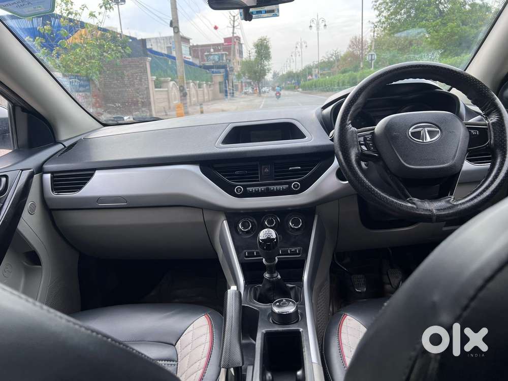 Tata Nexon 1.2 Revotron Xm (s), 2019, Petrol