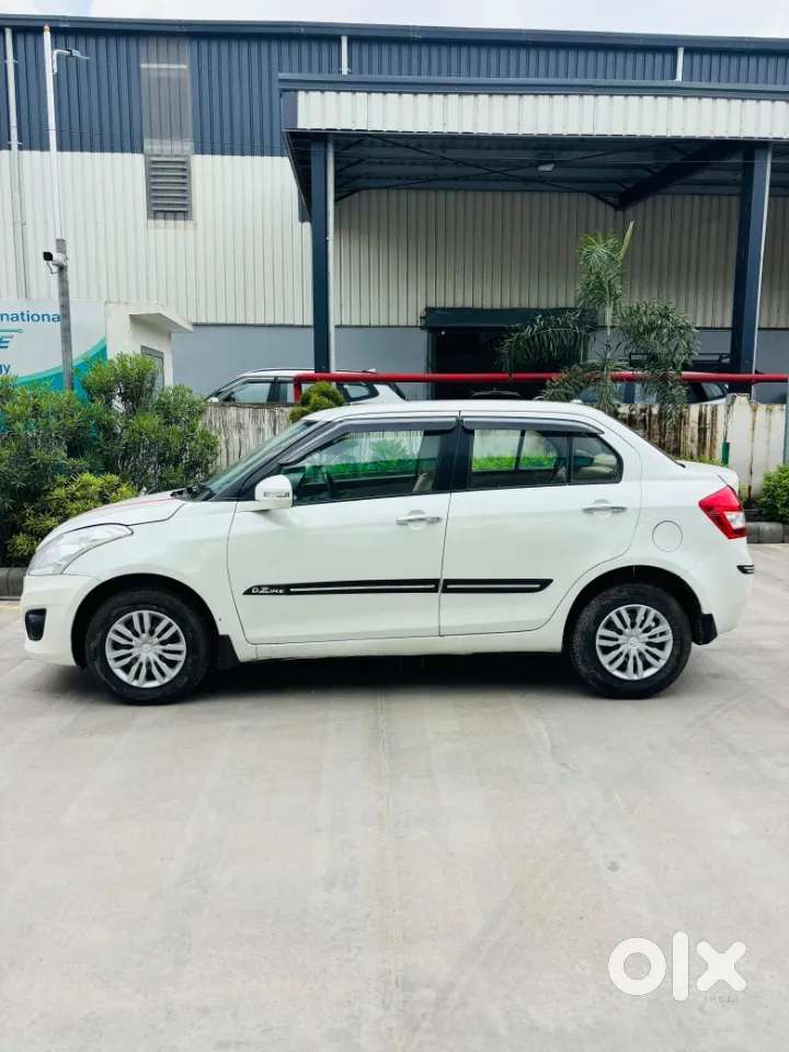 Maruti Suzuki Swift Dzire 1.2 Vxi Bsiv, 2013, Petrol