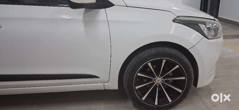 Hyundai I20 Asta With Airbag And 17 Inch Alloy Diesel 2017