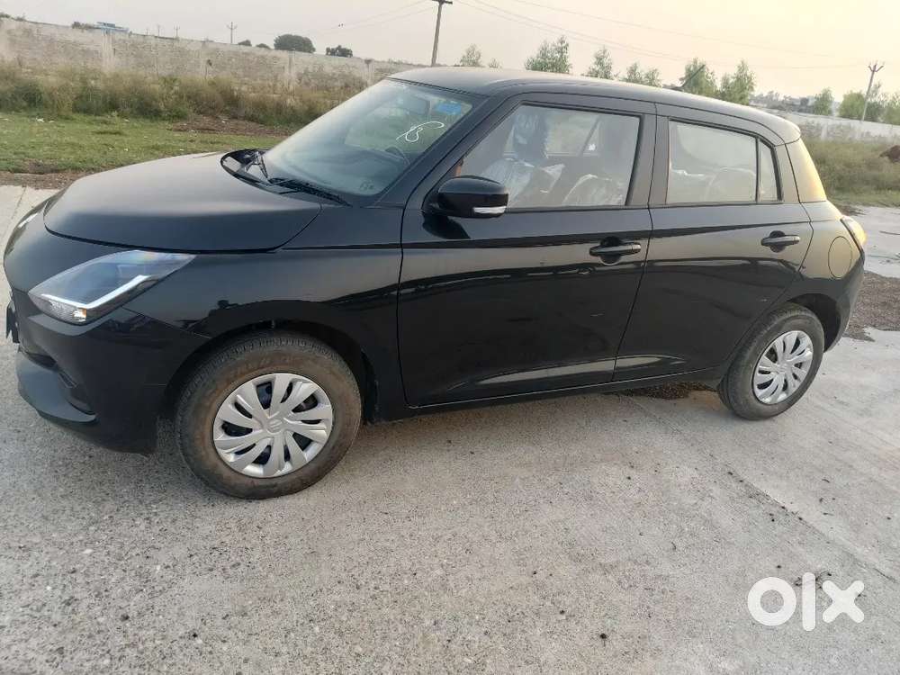 Maruti Suzuki Swift Vxi 2025
