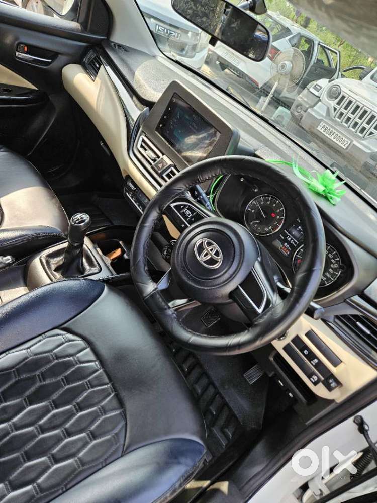 Toyota Glanza G Smart Hybrid, 2024, Petrol