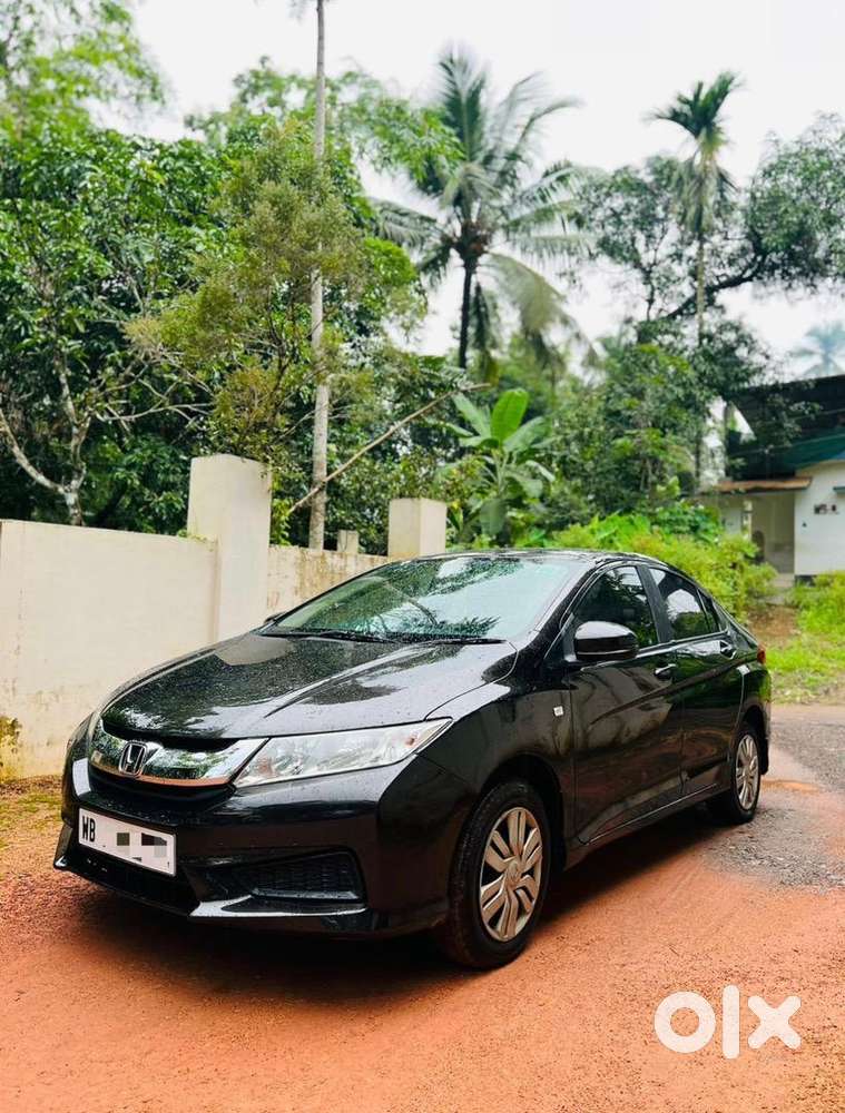 Honda Petrol Car 2015 Km Driven