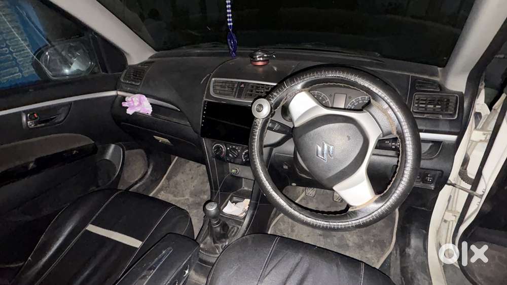 Maruti Suzuki Swift Petrol 2013