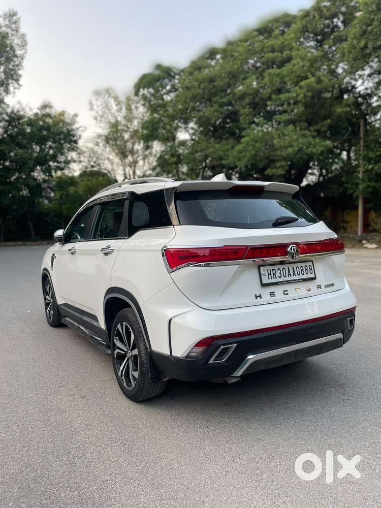 Mg Hector Plus Sharp Pro 1.5 Turbo Petrol Cvt 6 Str, 2023, Petrol