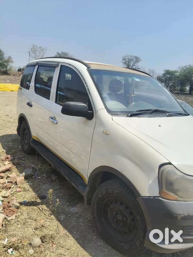 Good Condition Mahindra Xylo Car