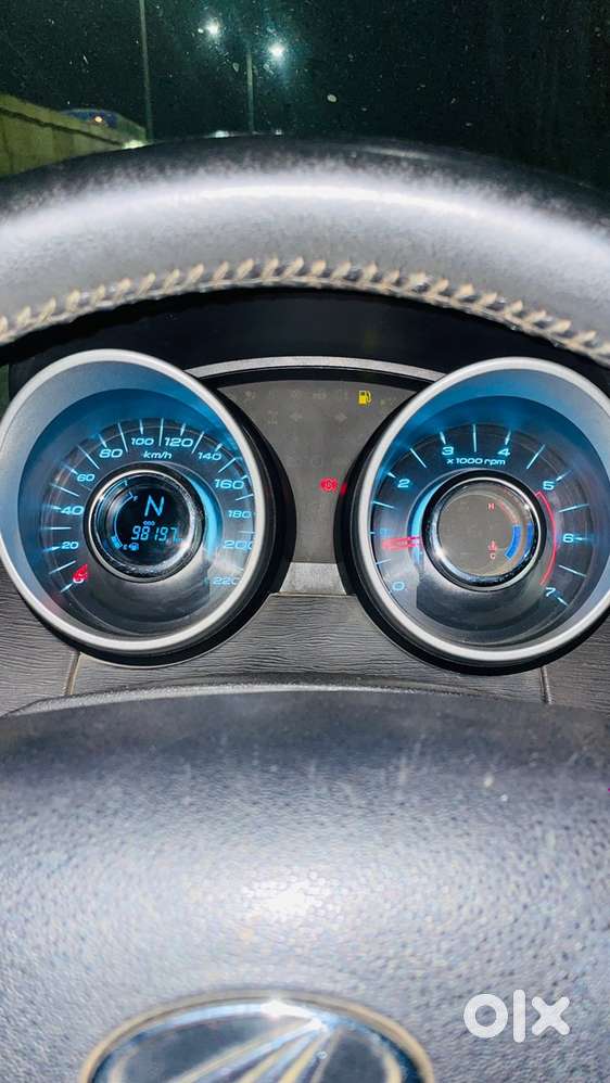 Mahindra Xuv500 Diesel 2015