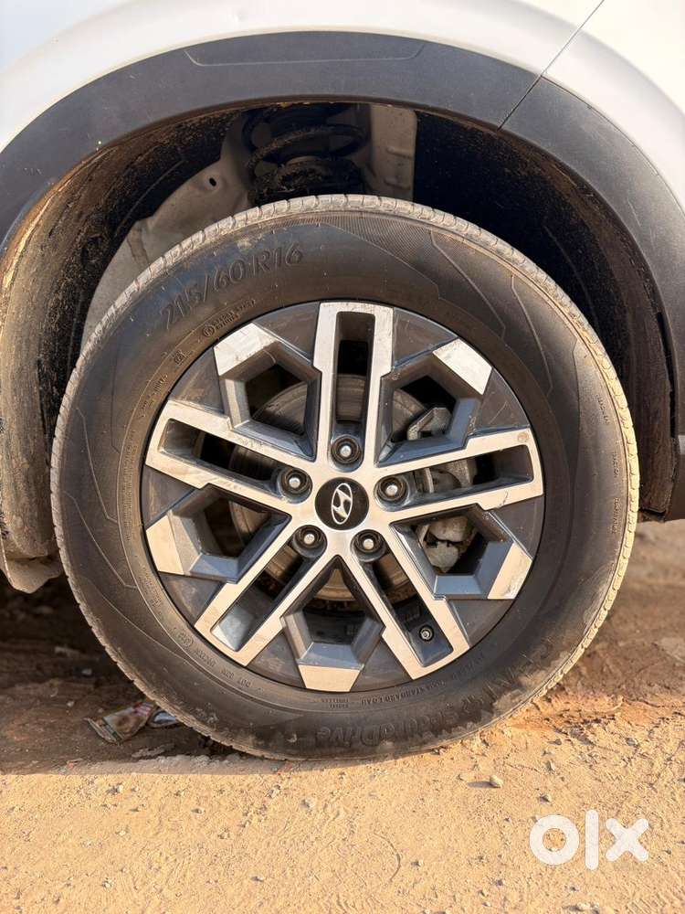 Hyundai Venue Sx Mt, 2023, Diesel