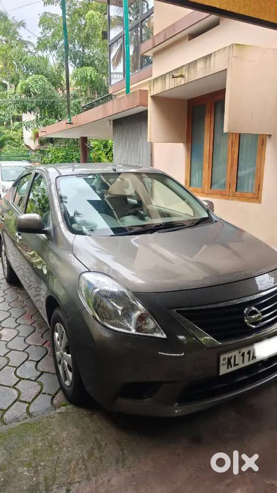 Nissan Sunny Petrol 2011