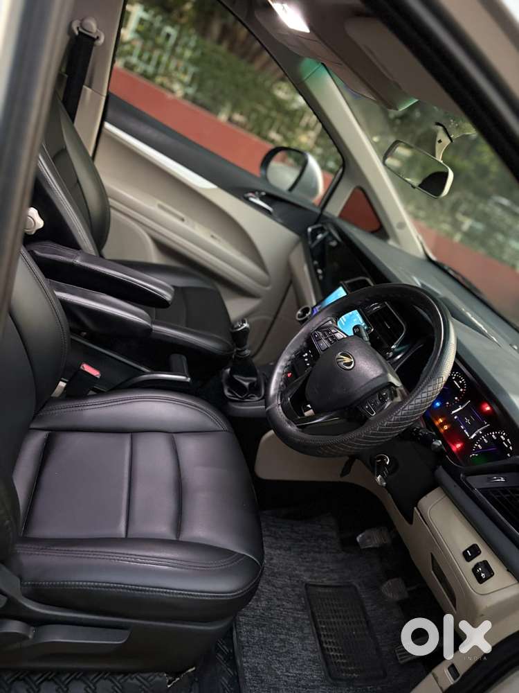 Mahindra Marazzo M6, 2018, Diesel