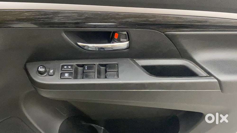 Maruti Suzuki Xl6 Alpha, 2021, Petrol