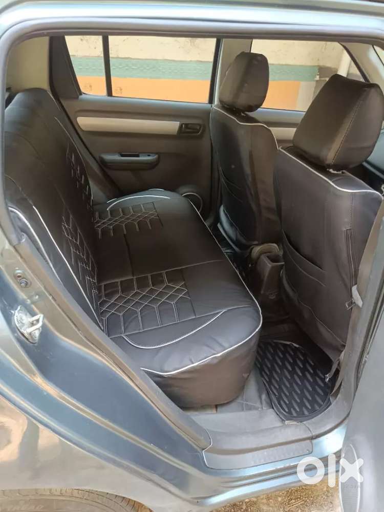 Maruti Suzuki Swift 2009 Cng .