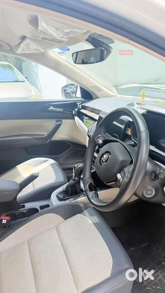 Skoda Slavia 2025 Petrol 14000 Km Driven