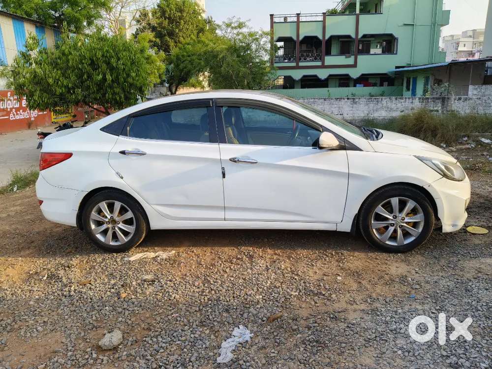 Verna Running Vehicle Vip Number Good Out Look