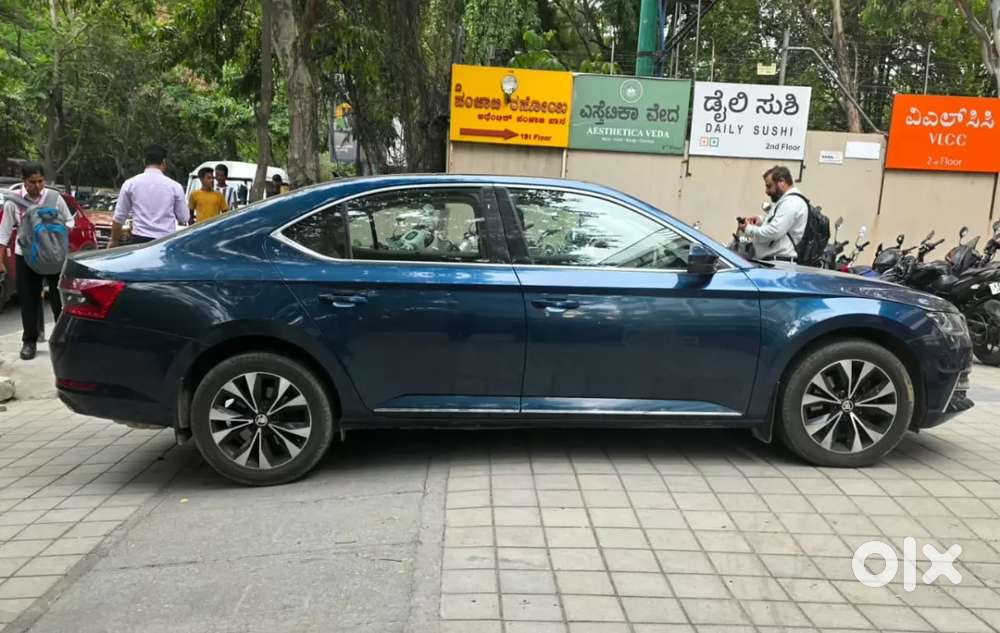 Skoda Superb 2.0 L&k Tsi At, 2022, Petrol