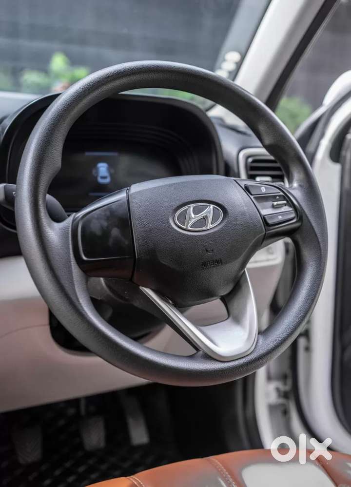 Hyundai Venue E 1.2 Petrol, 2024, Petrol
