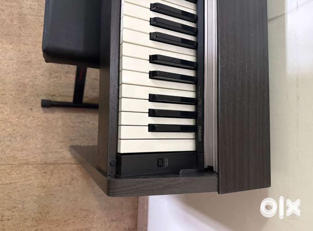 Casio PX-720 digital piano. - Musical Instruments - 1825935119