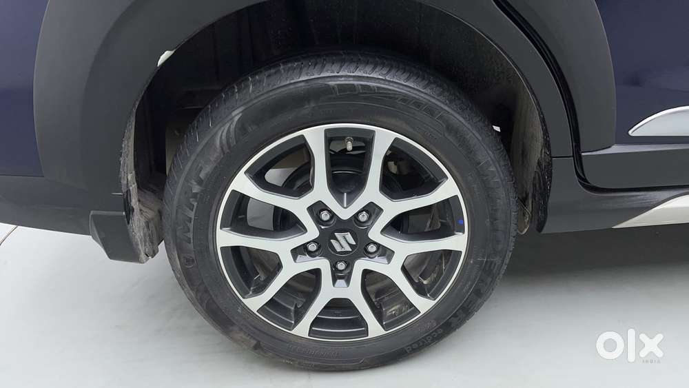 Maruti Suzuki Xl6 1.5 Alpha Plus Mt, 2022, Petrol