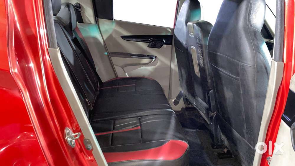 Mahindra Kuv 100 Mfalcon G80 K6 5str, 2017, Petrol