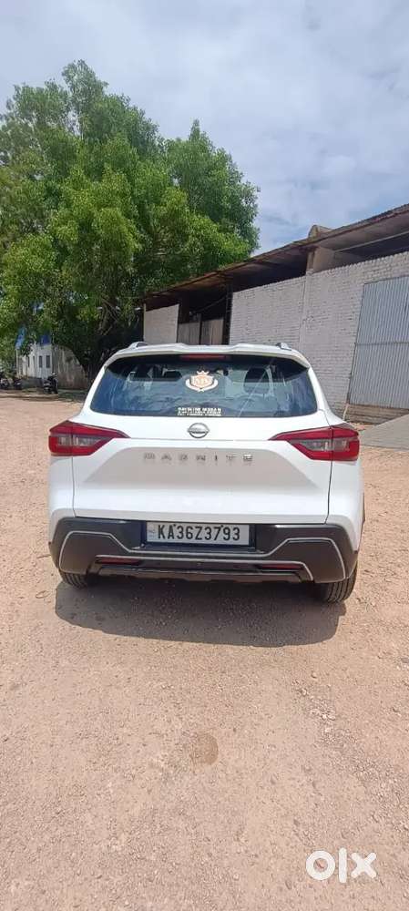 Nissan Magnite 1.0 2025