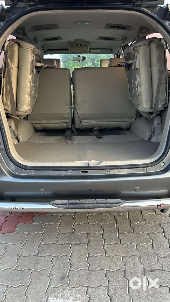 Toyota Innova 2009-2011 2.5 Ev Cs 7 Str Bsiv, 2009, Diesel