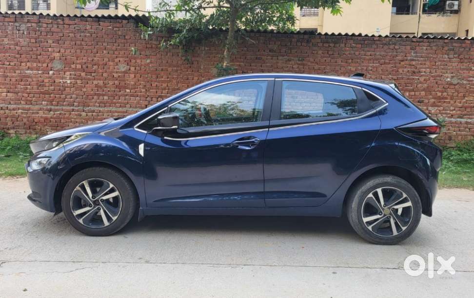 Tata Altroz Xz Plus (s), 2023, Petrol