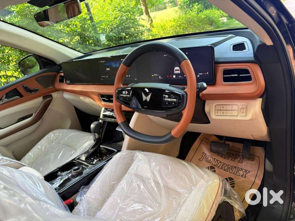 Mahindra Xuv 7xo Ax7l At, 2026, Petrol
