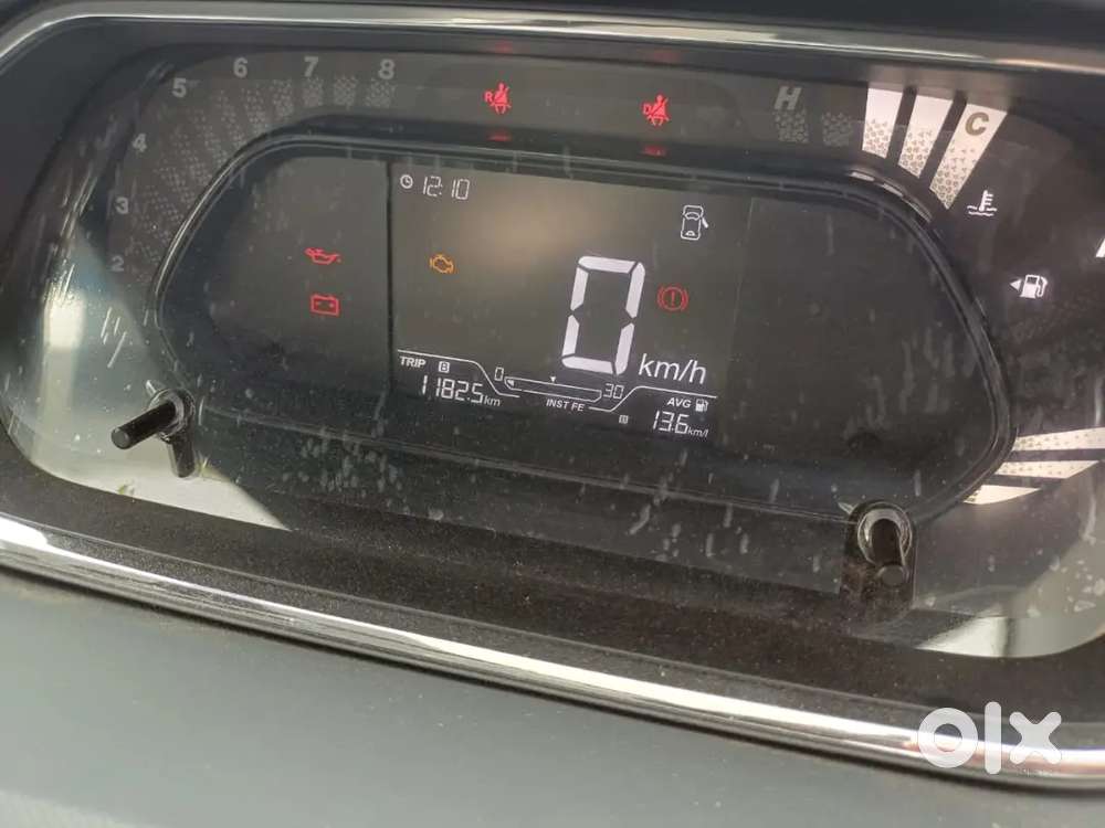 Mai Kuch Majburi Ke Karan Bech Raha Hu