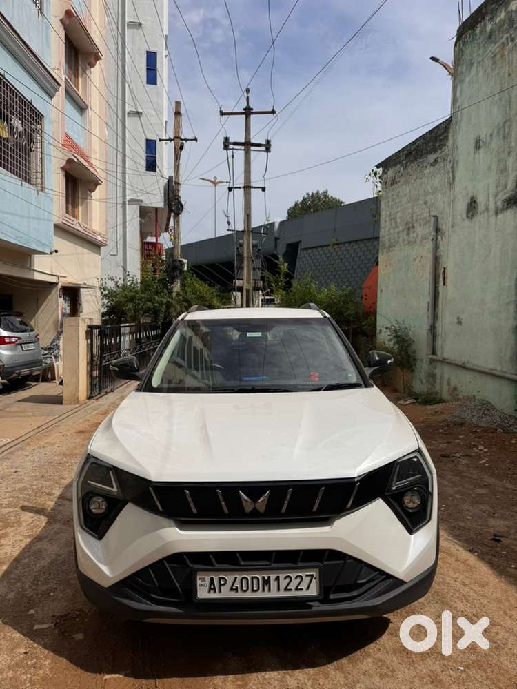 Mahindra Xuv 3xo Diesel 2024 Well Maintained